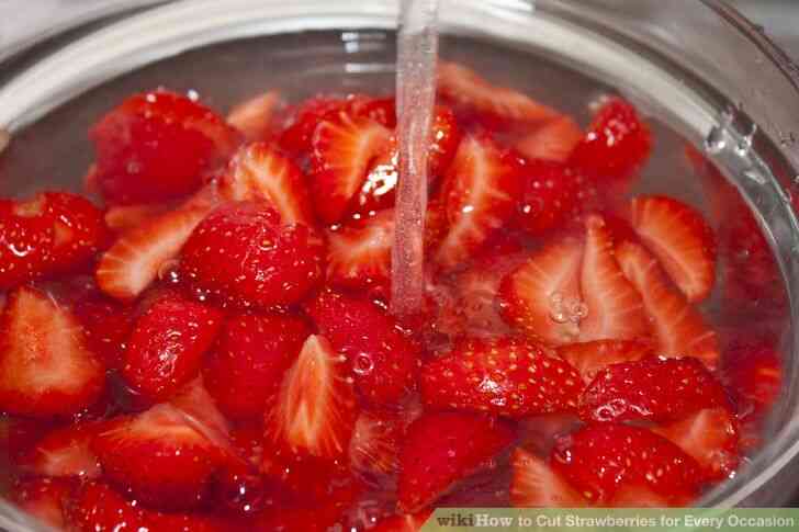 Image intitulée Couper les fraises Étape 8